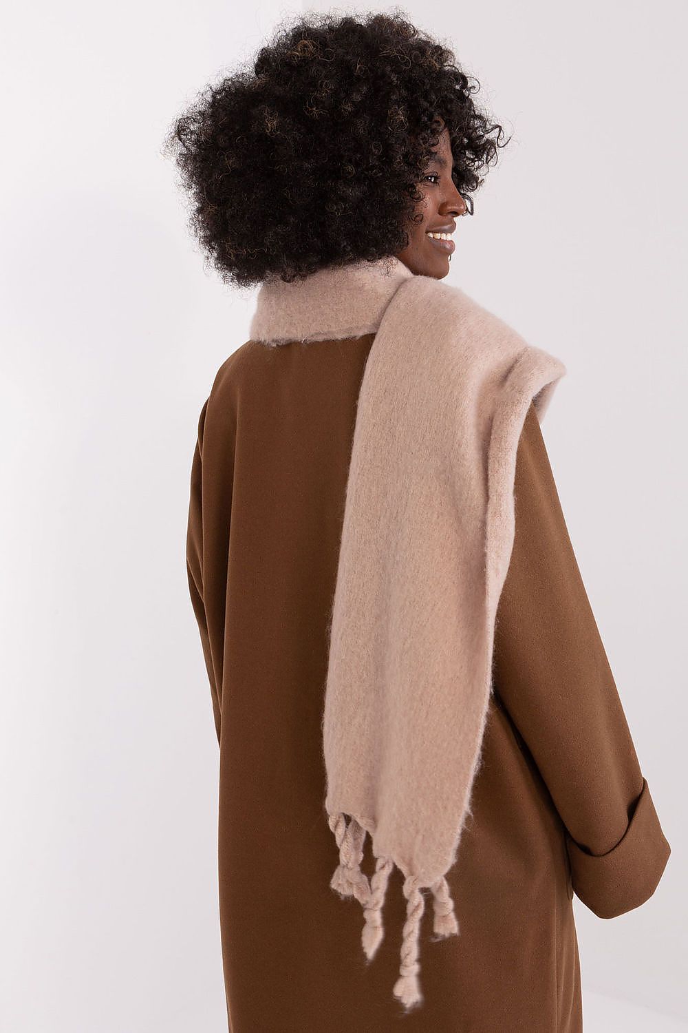  Shawl model 190578 AT 
